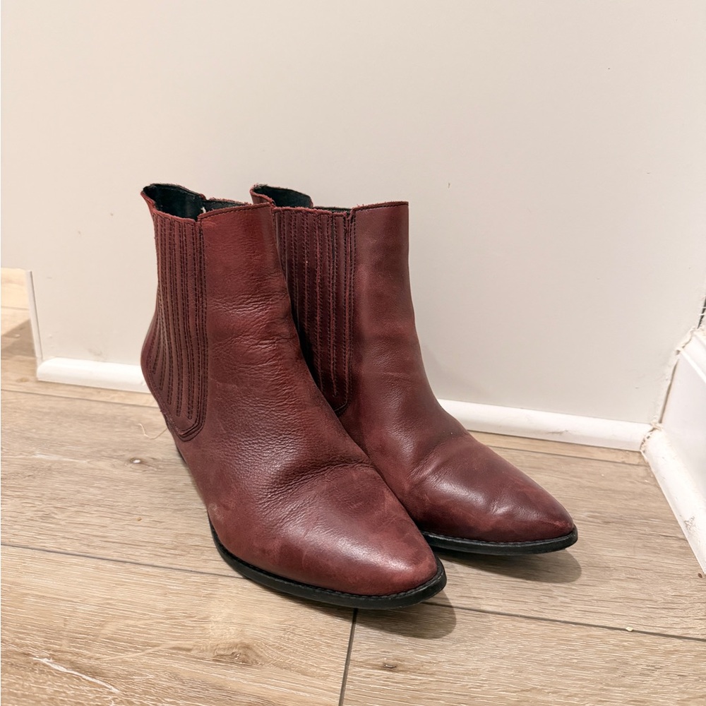 Musse & Cloud Rich Burgundy Ankle Boots